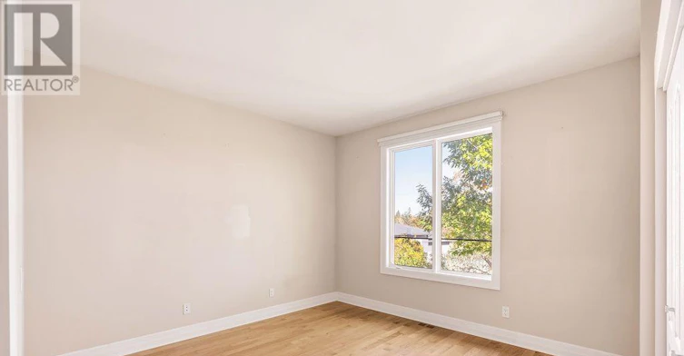 5 Oriole Drive, Ottawa, ON, K1J 7E8 - 41