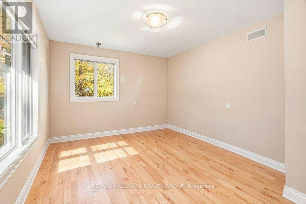 5 Oriole Drive, Ottawa, ON, K1J 7E8 - 17