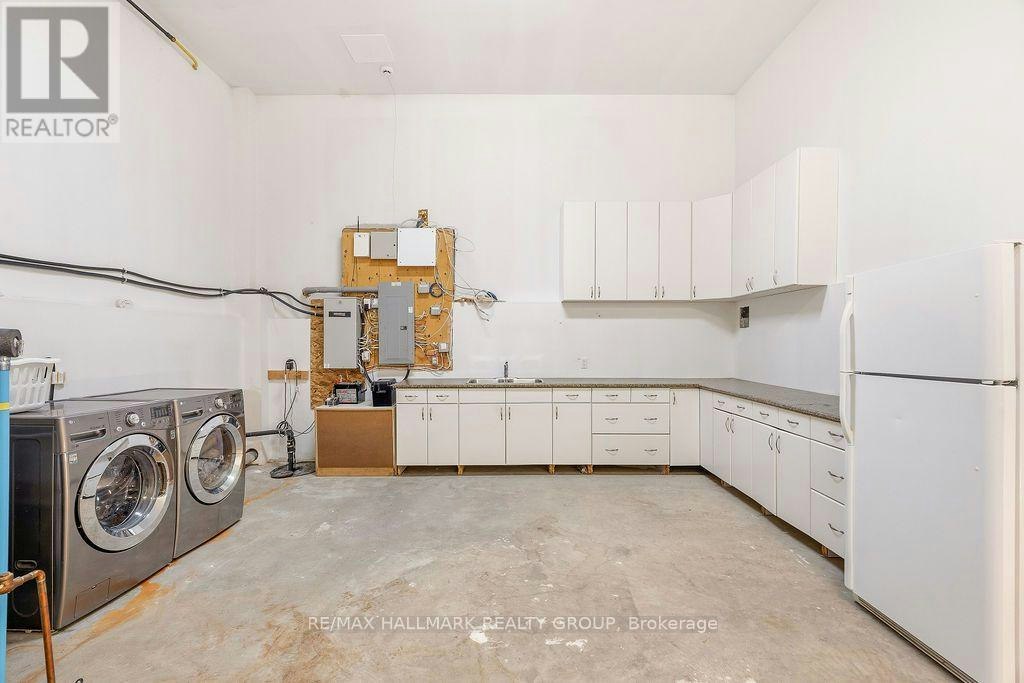 5 Oriole Drive, Ottawa, ON, K1J 7E8 - 45
