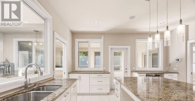 5 Oriole Drive, Ottawa, ON, K1J 7E8 - 26