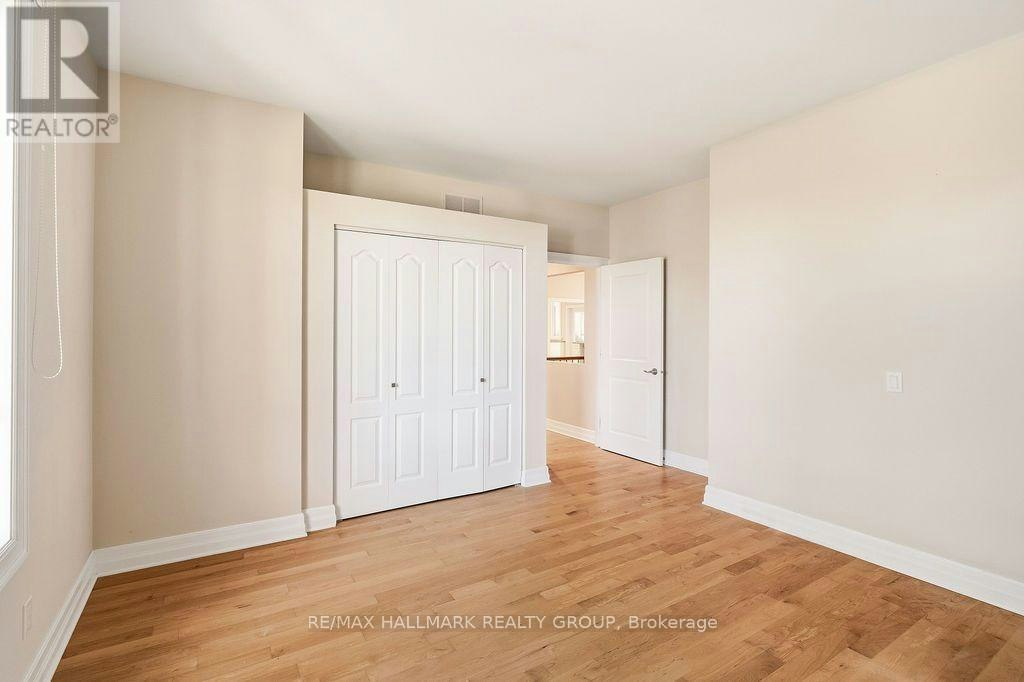 5 Oriole Drive, Ottawa, ON, K1J 7E8 - 42