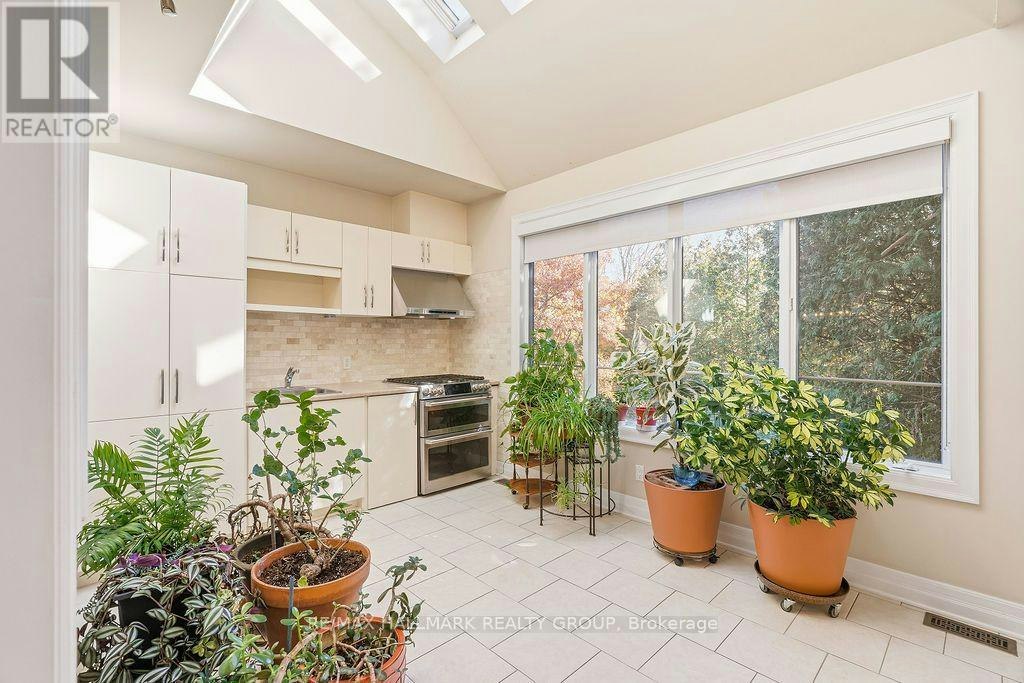 5 Oriole Drive, Ottawa, ON, K1J 7E8 - 30