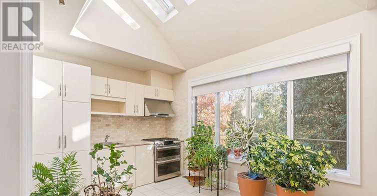 5 Oriole Drive, Ottawa, ON, K1J 7E8 - 30