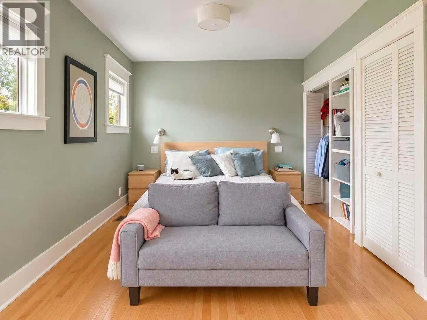 50 E 40 Avenue, Vancouver, BC, V5W 1L4 - 7