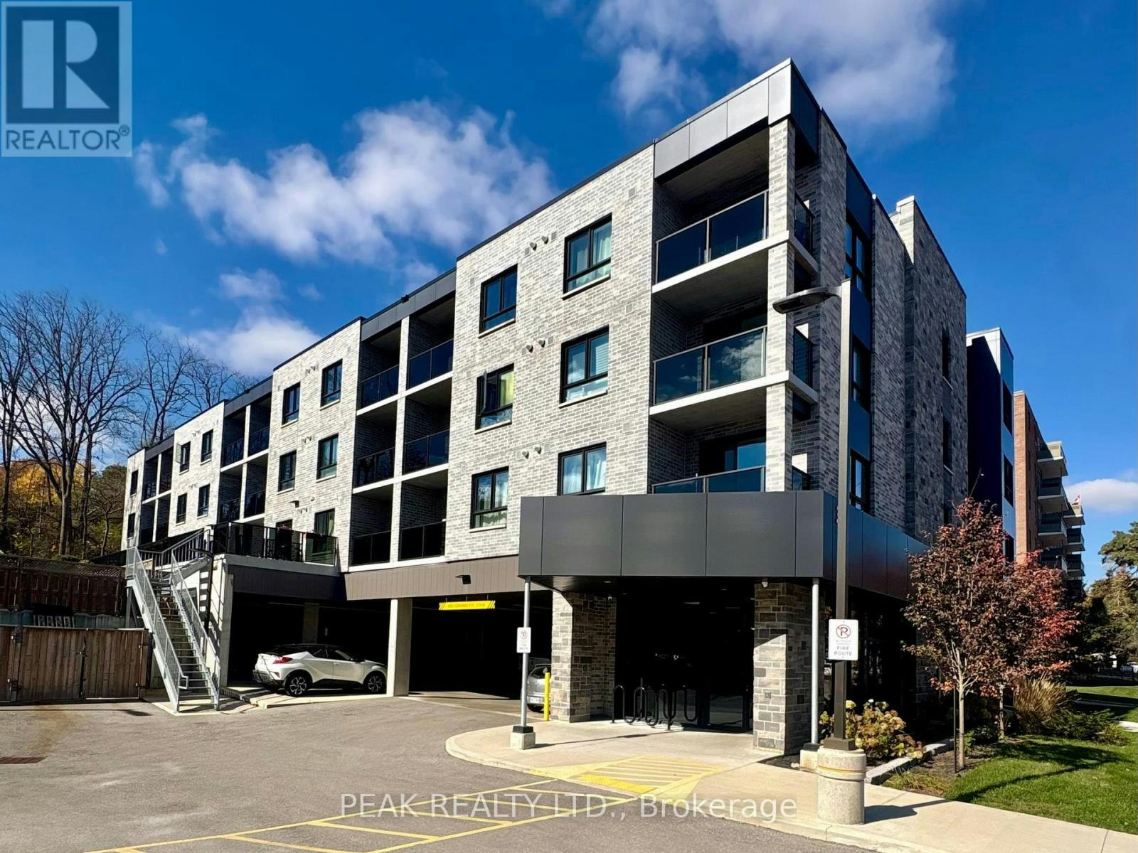 205-30 George Street N, Cambridge, ON, N1S 2M8 - 2