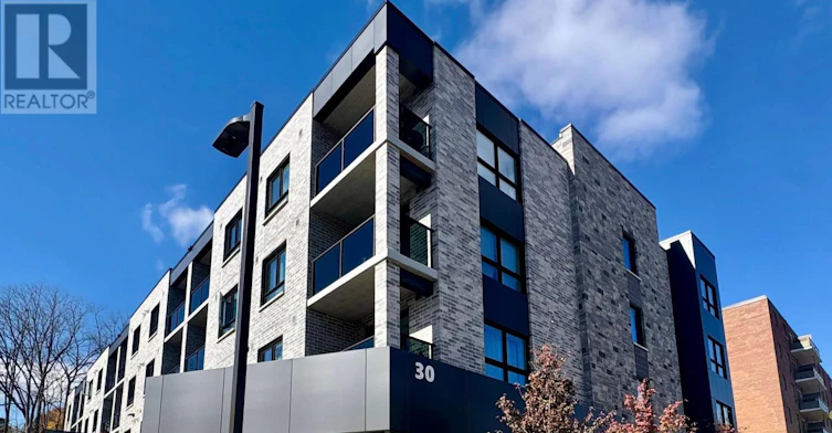 205-30 George Street N, Cambridge, ON, N1S 2M8