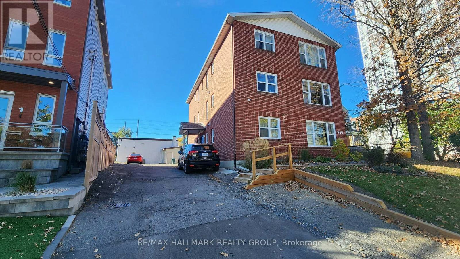 346 Winona Avenue, Ottawa, ON, K1Z 5H4