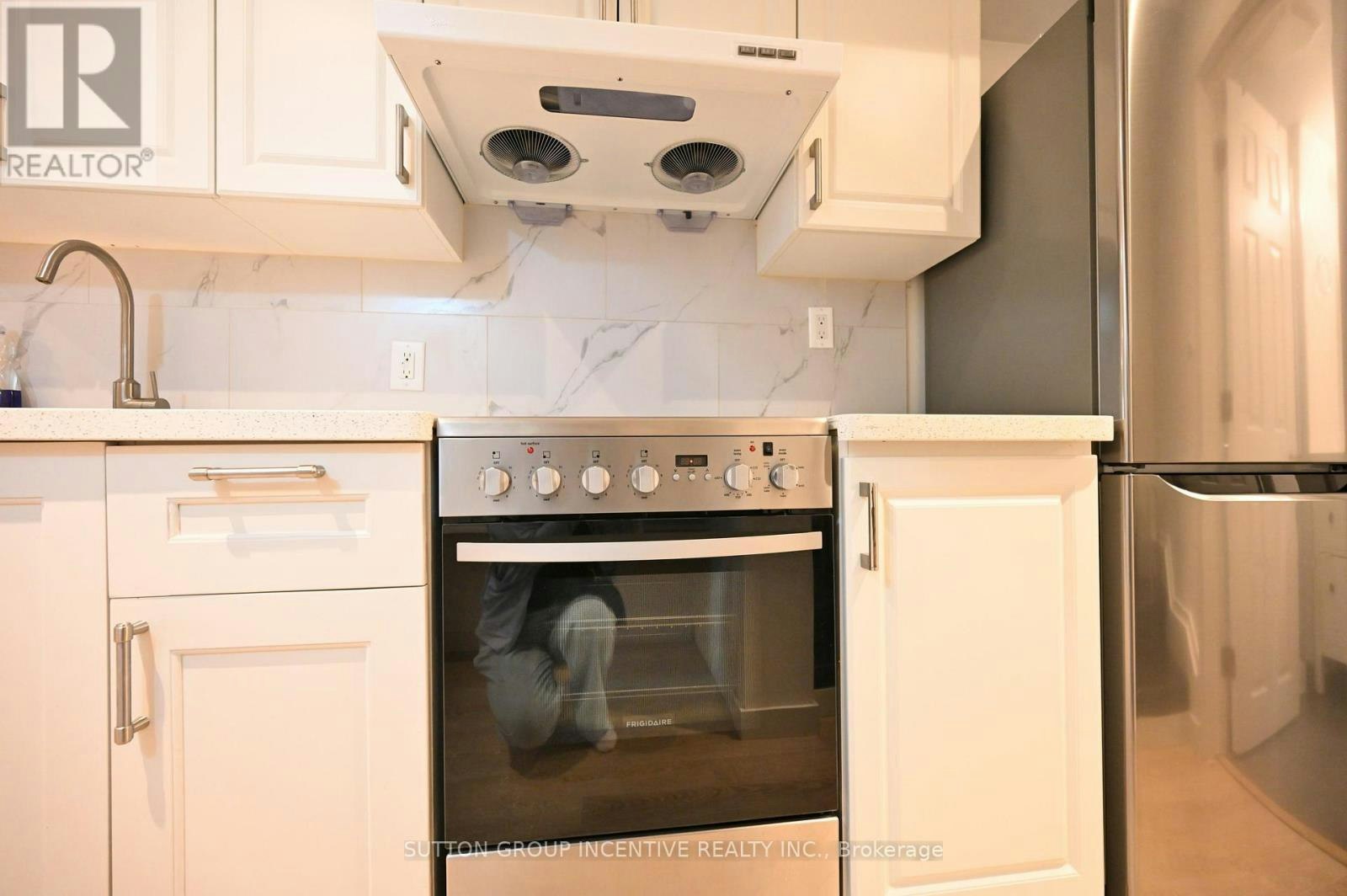 LOWER-71 Snowy Owl Crescent, Barrie, ON, L4M 6P5 - 5