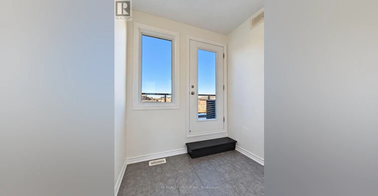 809 Mikinak Road, Ottawa, ON, K1K 4Z9 - 37