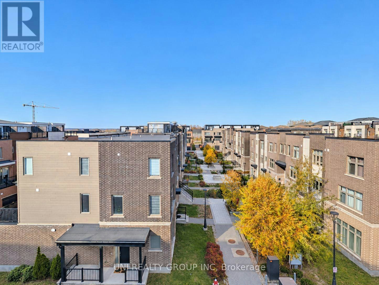 809 Mikinak Road, Ottawa, ON, K1K 4Z9 - 40