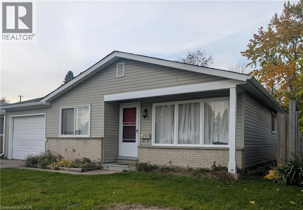 212 Huntingdon Crescent, Waterloo, ON, N2L 4P9