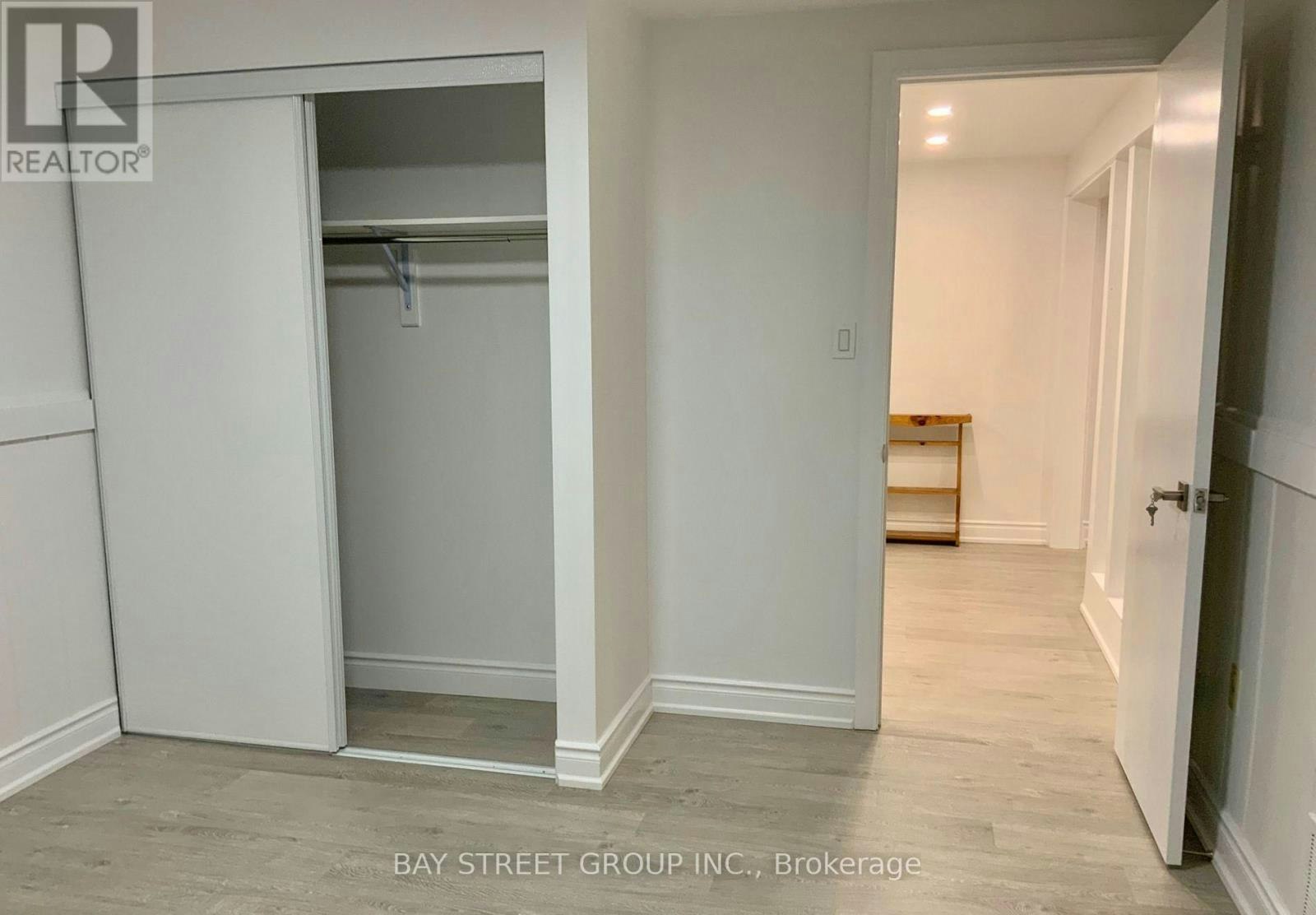 32 Barker Court, Markham, ON, L3P 3X8 - 7