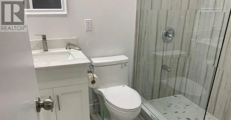 32 Barker Court, Markham, ON, L3P 3X8 - 6