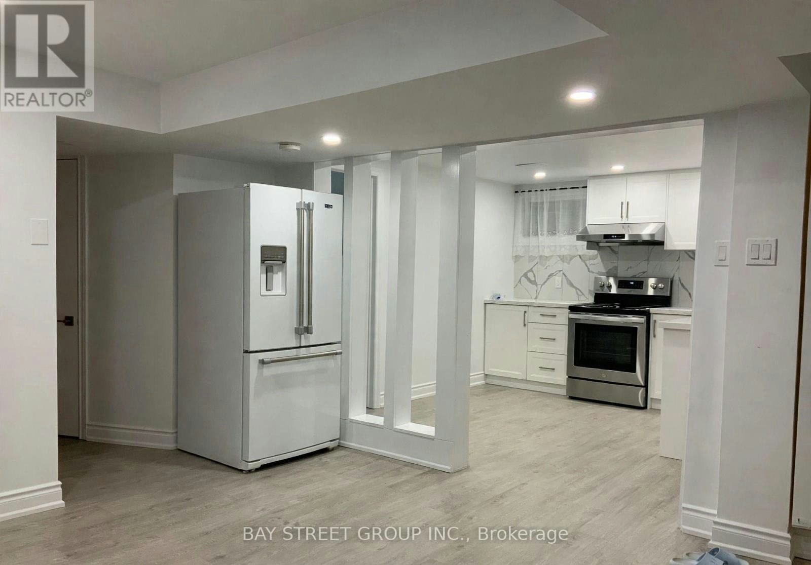 32 Barker Court, Markham, ON, L3P 3X8 - 3