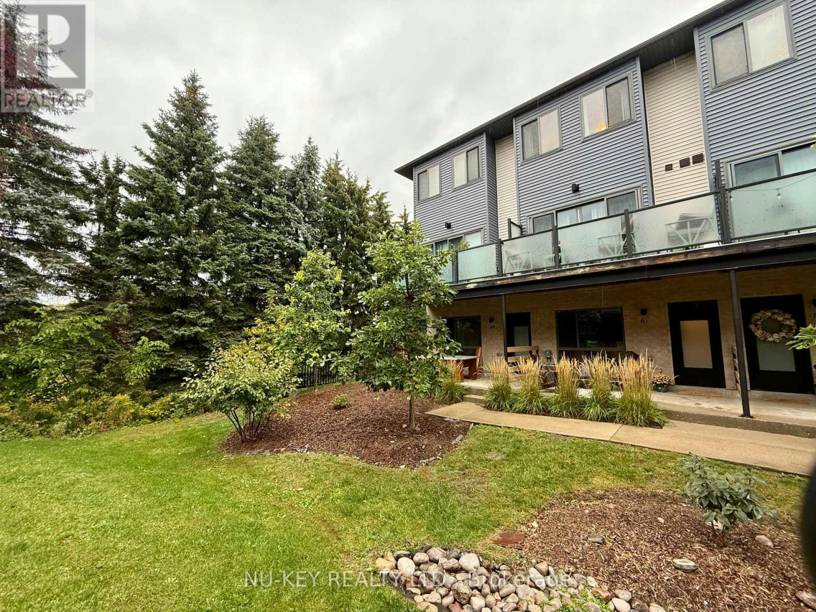 81-369 Essa Road, Barrie, ON, L4N 9C8