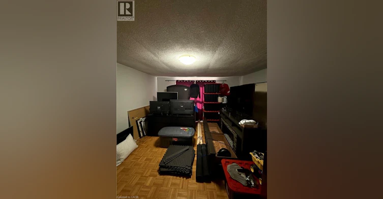 27 Pollock Avenue, Cambridge, ON, N1R 2A9 - 5