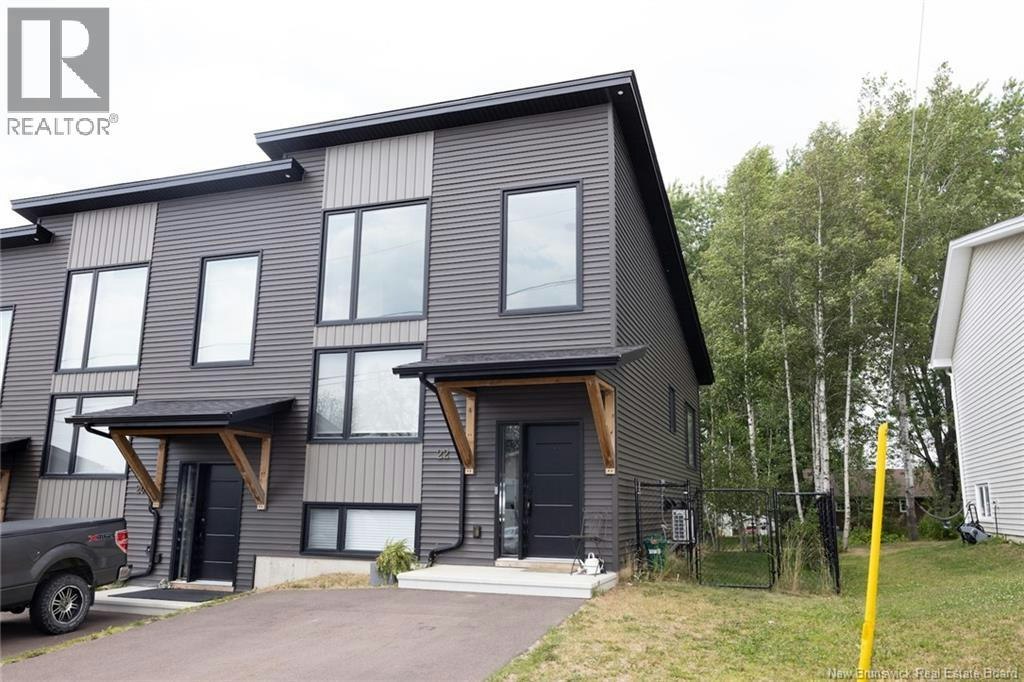 22 De La Colline Ruelle, Dieppe, NB, E1A 6N3