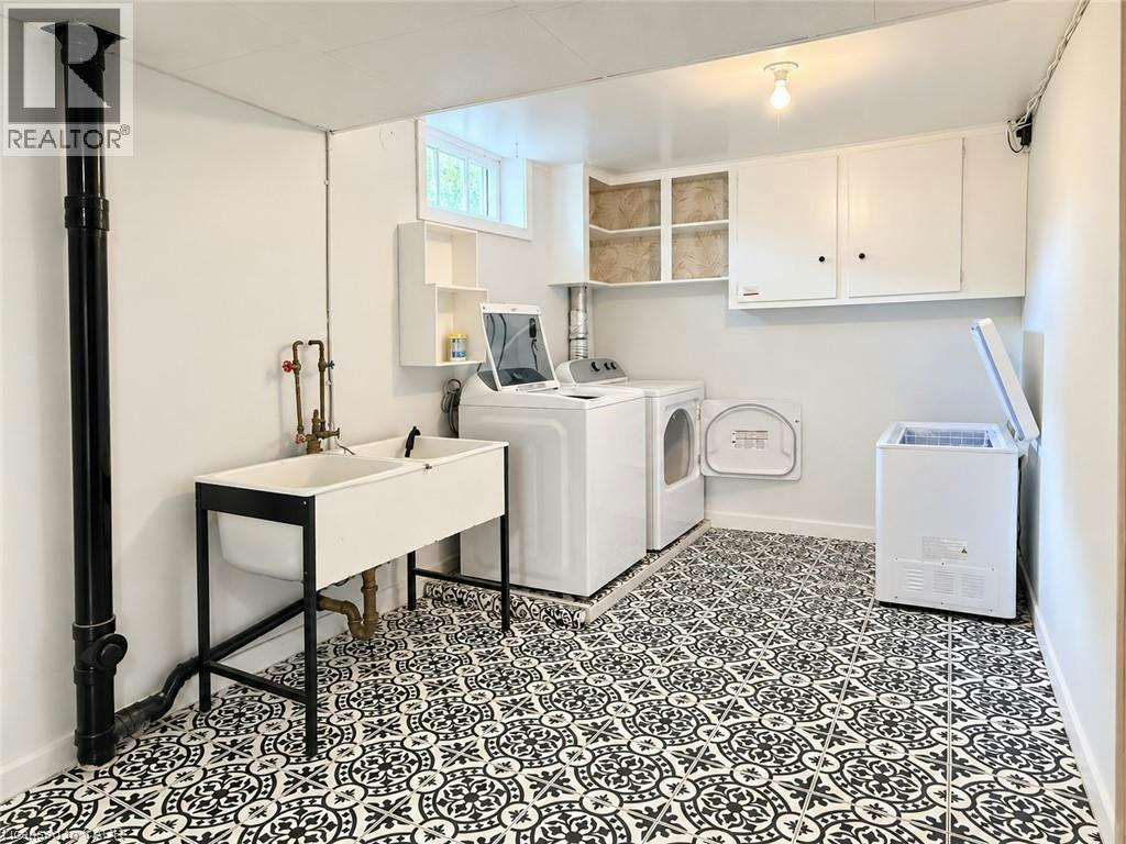 82 Wilson Street E, Hamilton, ON, L9G 2B5 - 16
