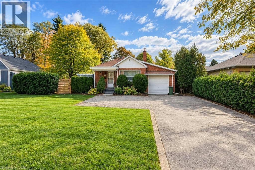 82 Wilson Street E, Hamilton, ON, L9G 2B5
