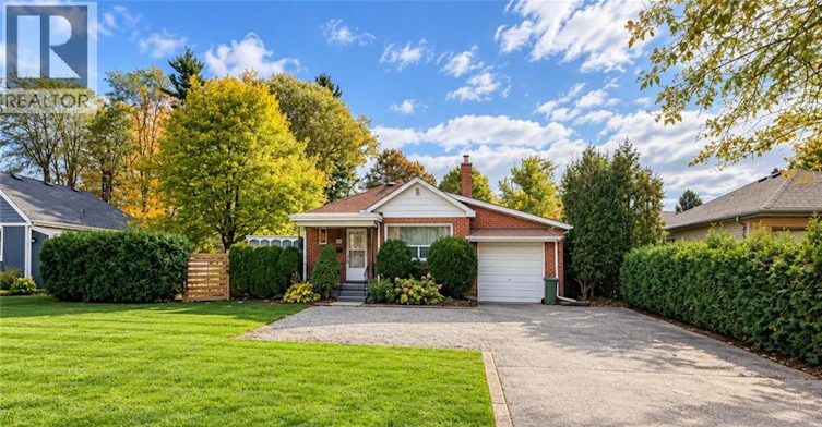 82 Wilson Street E, Hamilton, ON, L9G 2B5