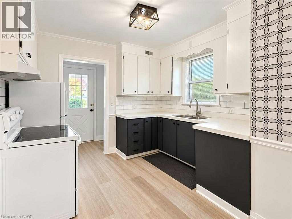 82 Wilson Street E, Hamilton, ON, L9G 2B5 - 3