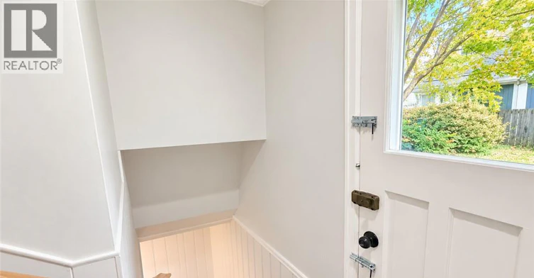 82 Wilson Street E, Hamilton, ON, L9G 2B5 - 11