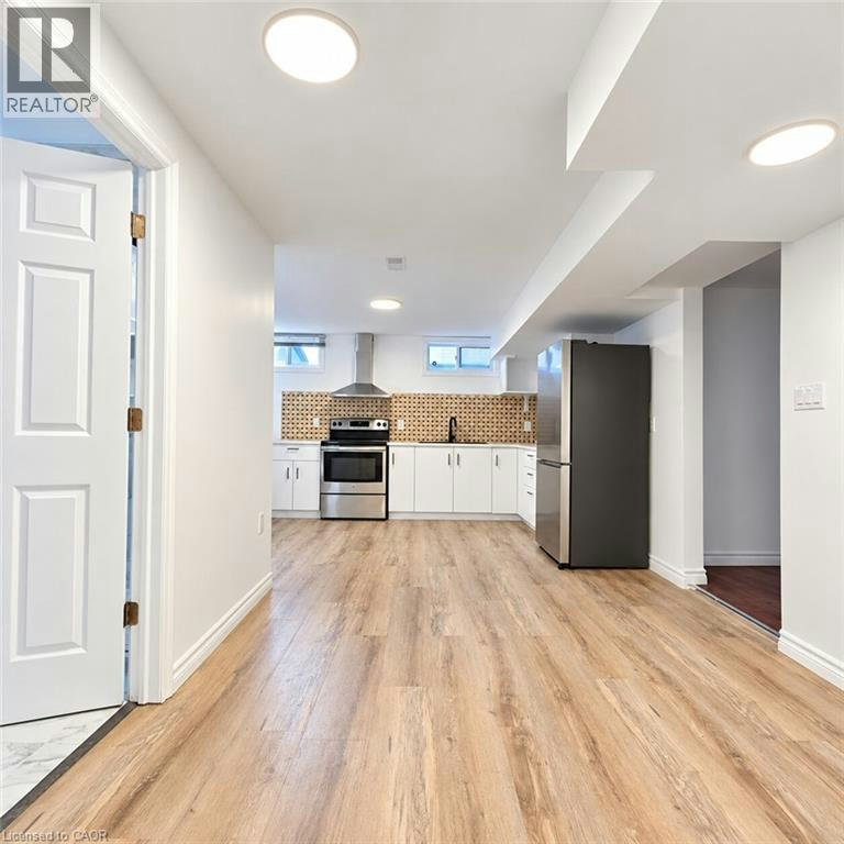 Lower-69 Tupper Crescent, Kitchener, ON, N2B 2Y1 - 7