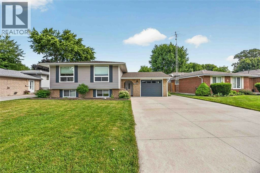 266 Clairwood Crescent, St. Clair, ON, N0N 1G0