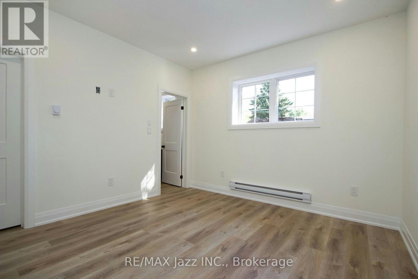 MAIN-639 Hortop Street, Oshawa, ON, L1G 4N4 - 17