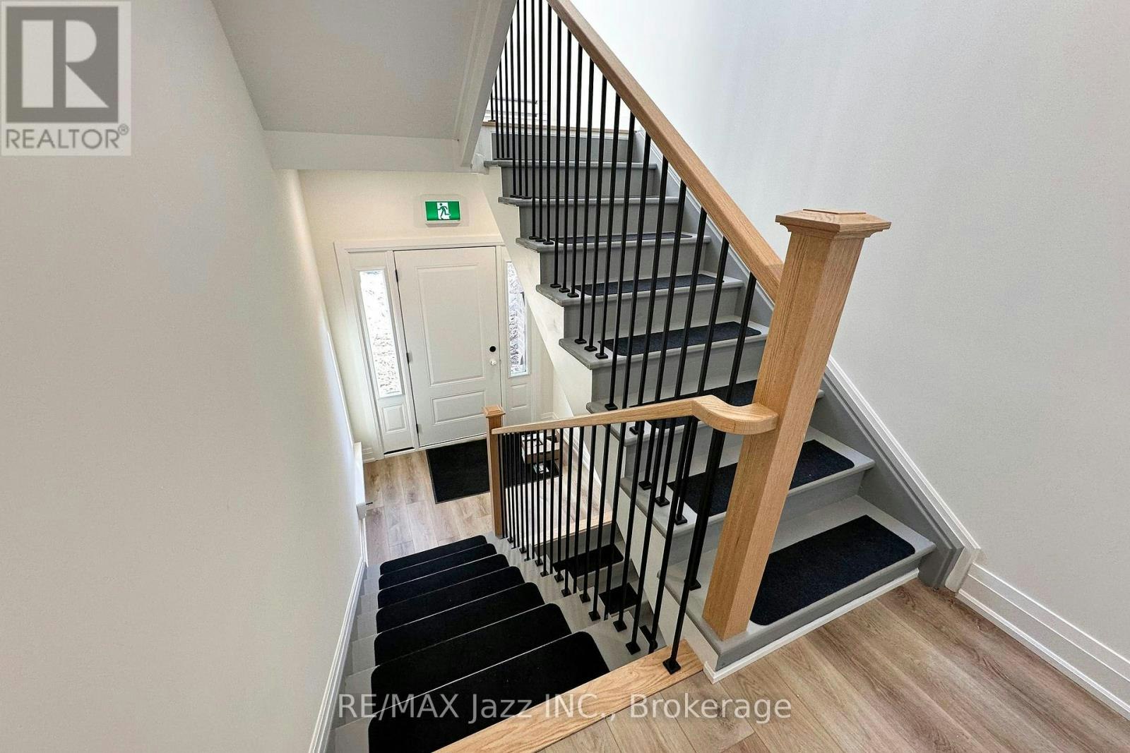 MAIN-639 Hortop Street, Oshawa, ON, L1G 4N4 - 14