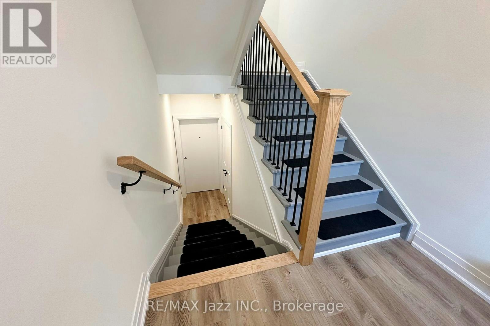 UPPER-639 Hortop Street, Oshawa, ON, L1G 4N4 - 16