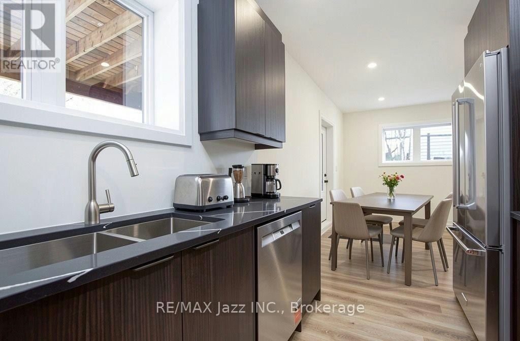 UPPER-639 Hortop Street, Oshawa, ON, L1G 4N4 - 4
