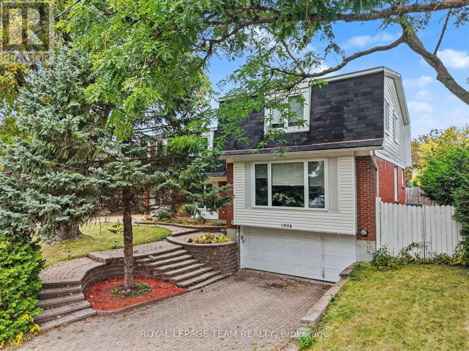 1926 Marquis Avenue, Ottawa, ON, K1J 8J2