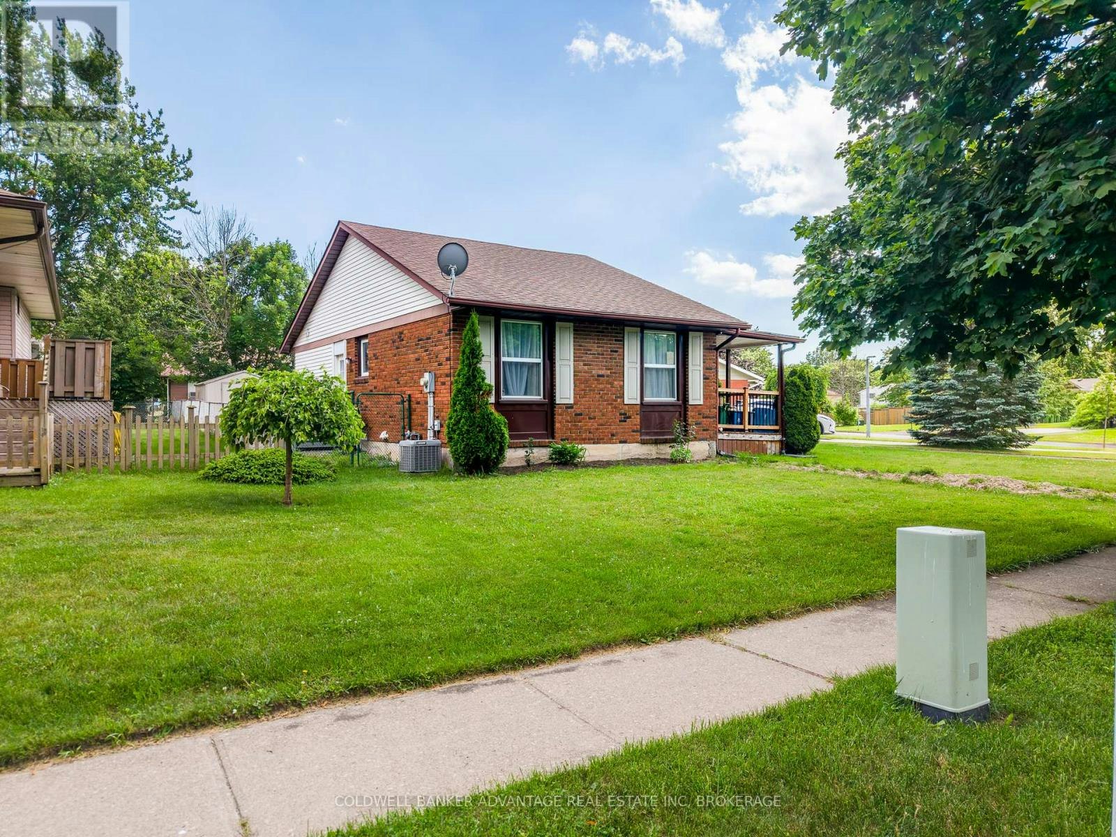 25 Newleaf Crescent, Welland, ON, L3C 6B4
