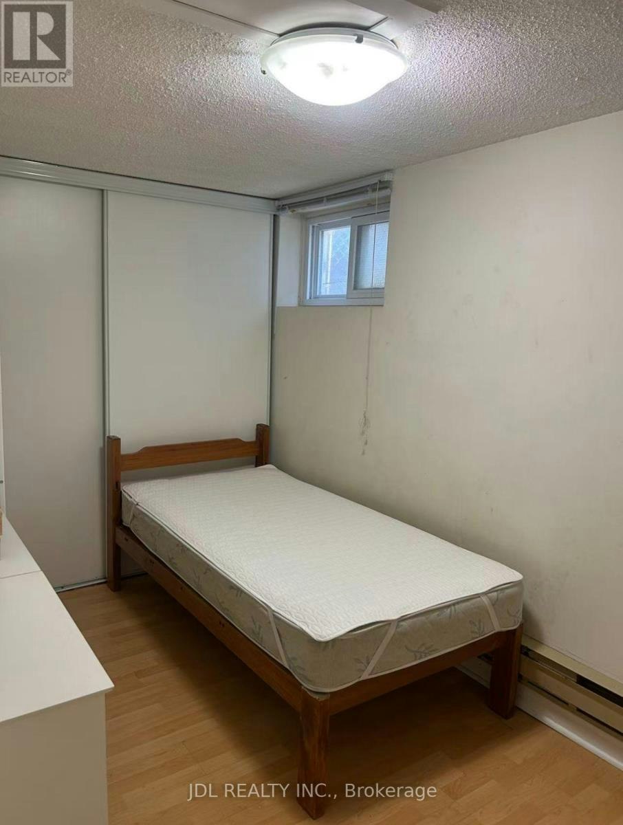 TWO Bedrooms Lower 64 Charlton Blvd Boulevard, Toronto, ON, M2M 1B9 - 5