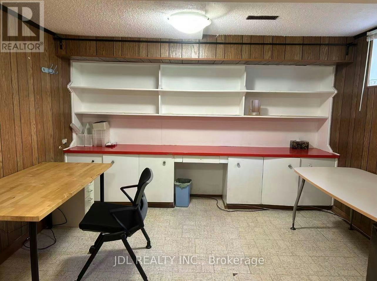 TWO Bedrooms Lower 64 Charlton Blvd Boulevard, Toronto, ON, M2M 1B9 - 4