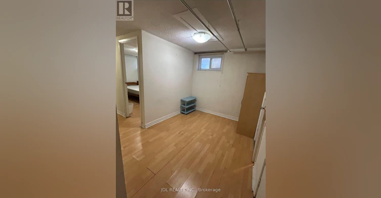 TWO Bedrooms Lower 64 Charlton Blvd Boulevard, Toronto, ON, M2M 1B9 - 6