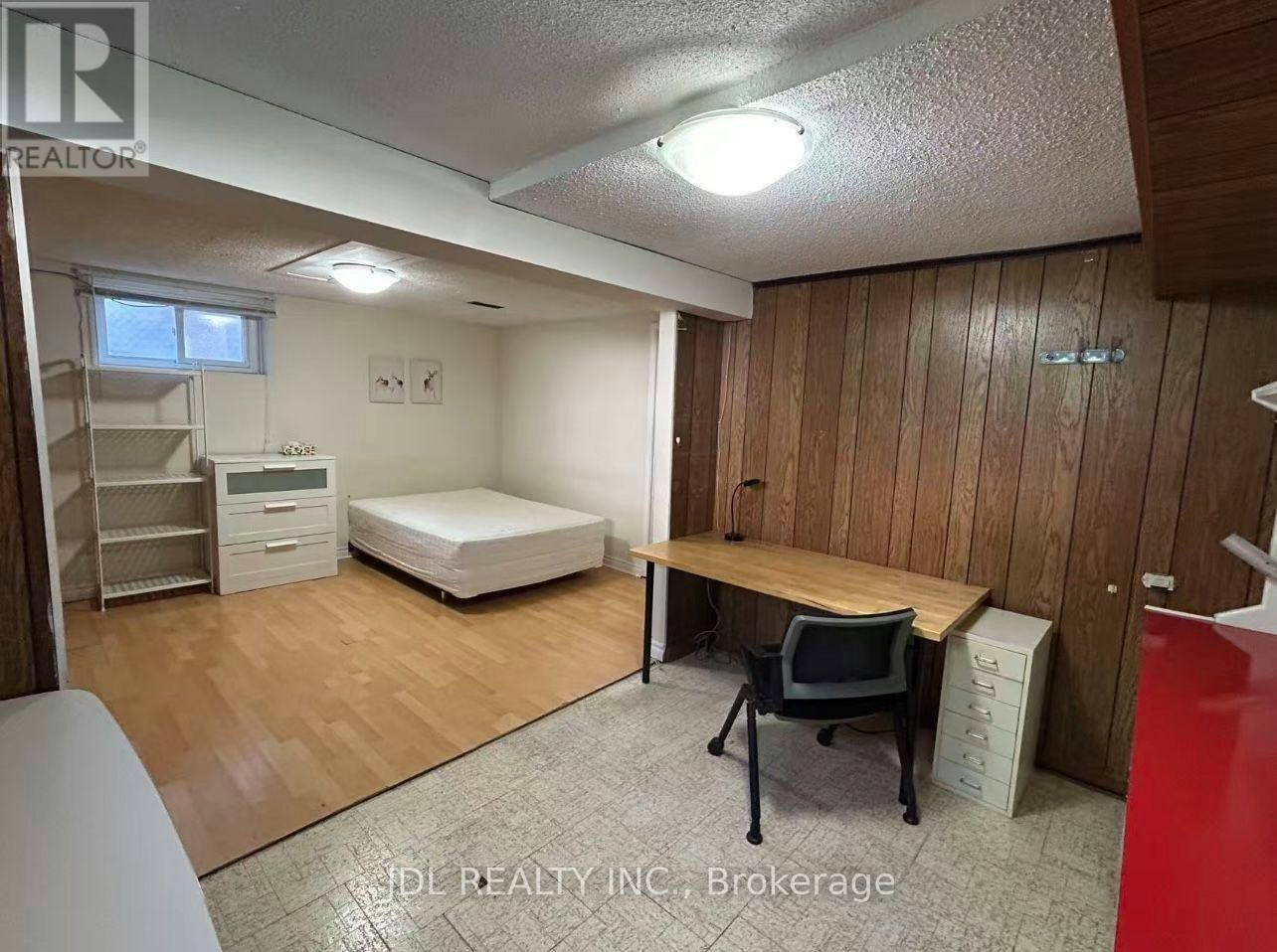 TWO Bedrooms Lower 64 Charlton Blvd Boulevard, Toronto, ON, M2M 1B9 - 3