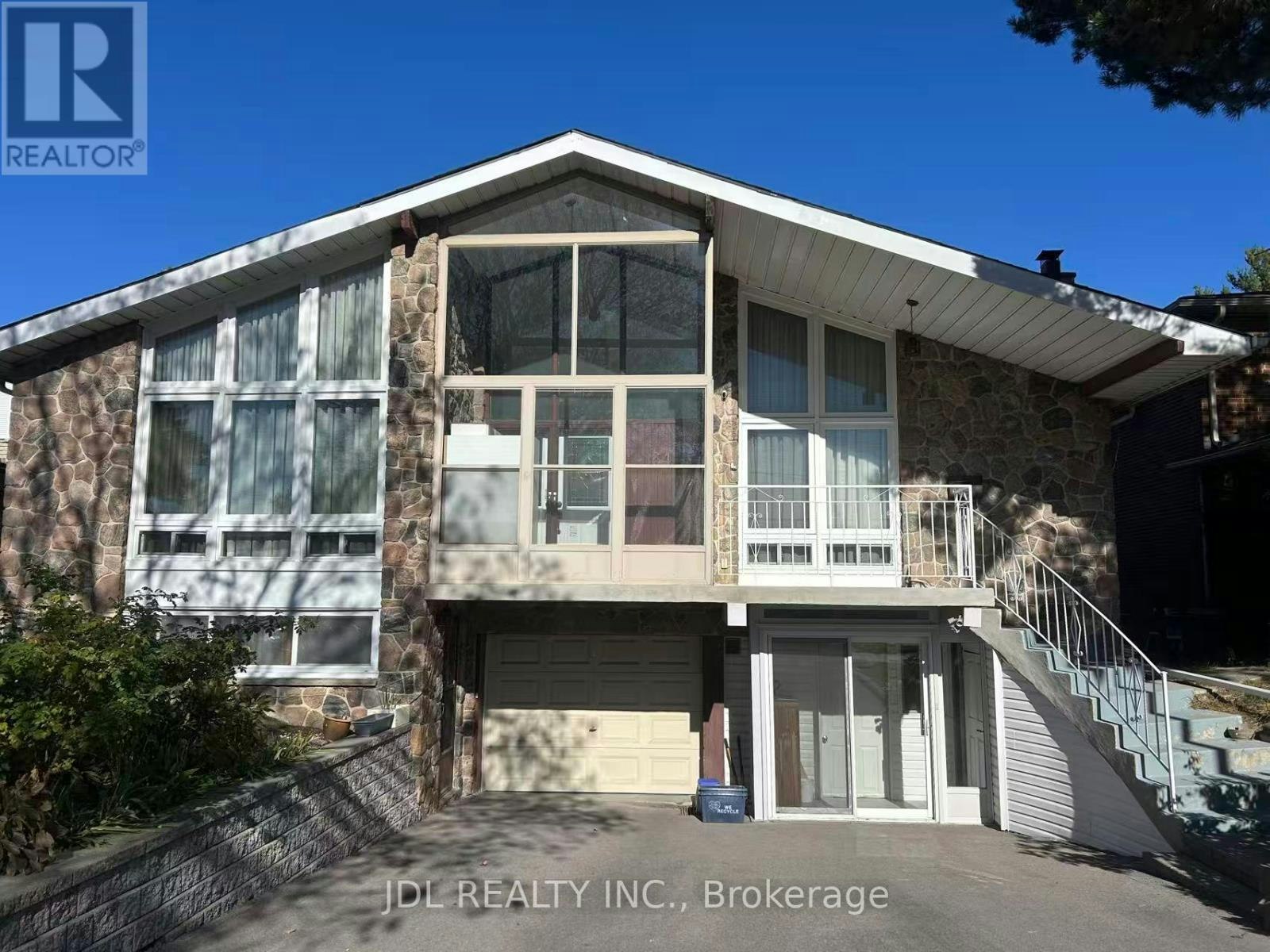 TWO Bedrooms Lower 64 Charlton Blvd Boulevard, Toronto, ON, M2M 1B9
