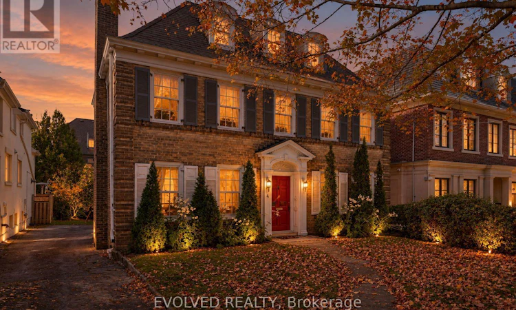 4 Dunloe Road