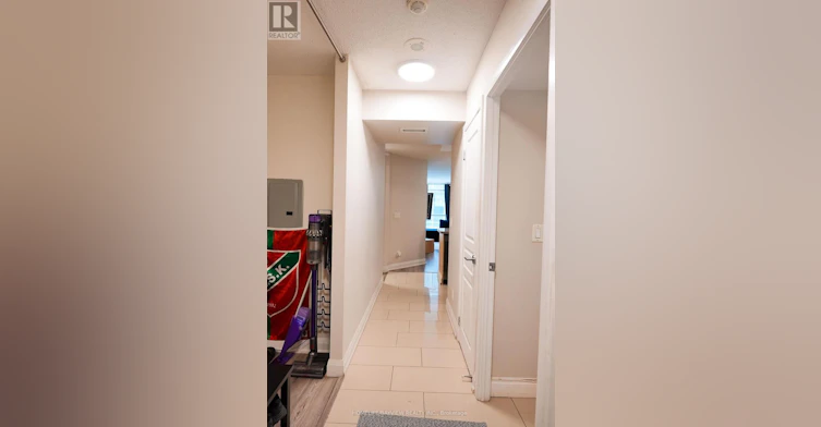 915-18 Yonge Street, Toronto, ON, M5E 1Z8 - 31