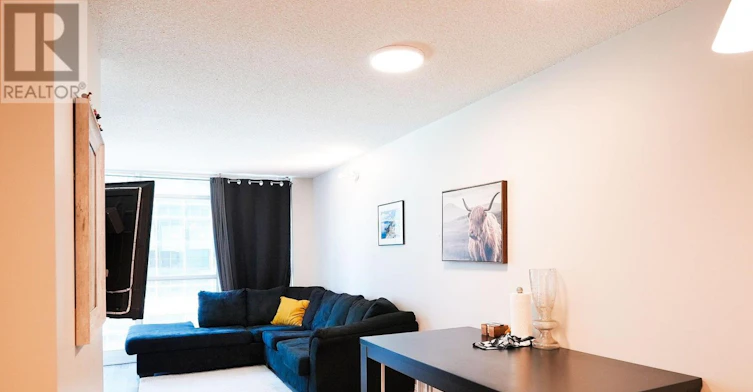915-18 Yonge Street, Toronto, ON, M5E 1Z8 - 18
