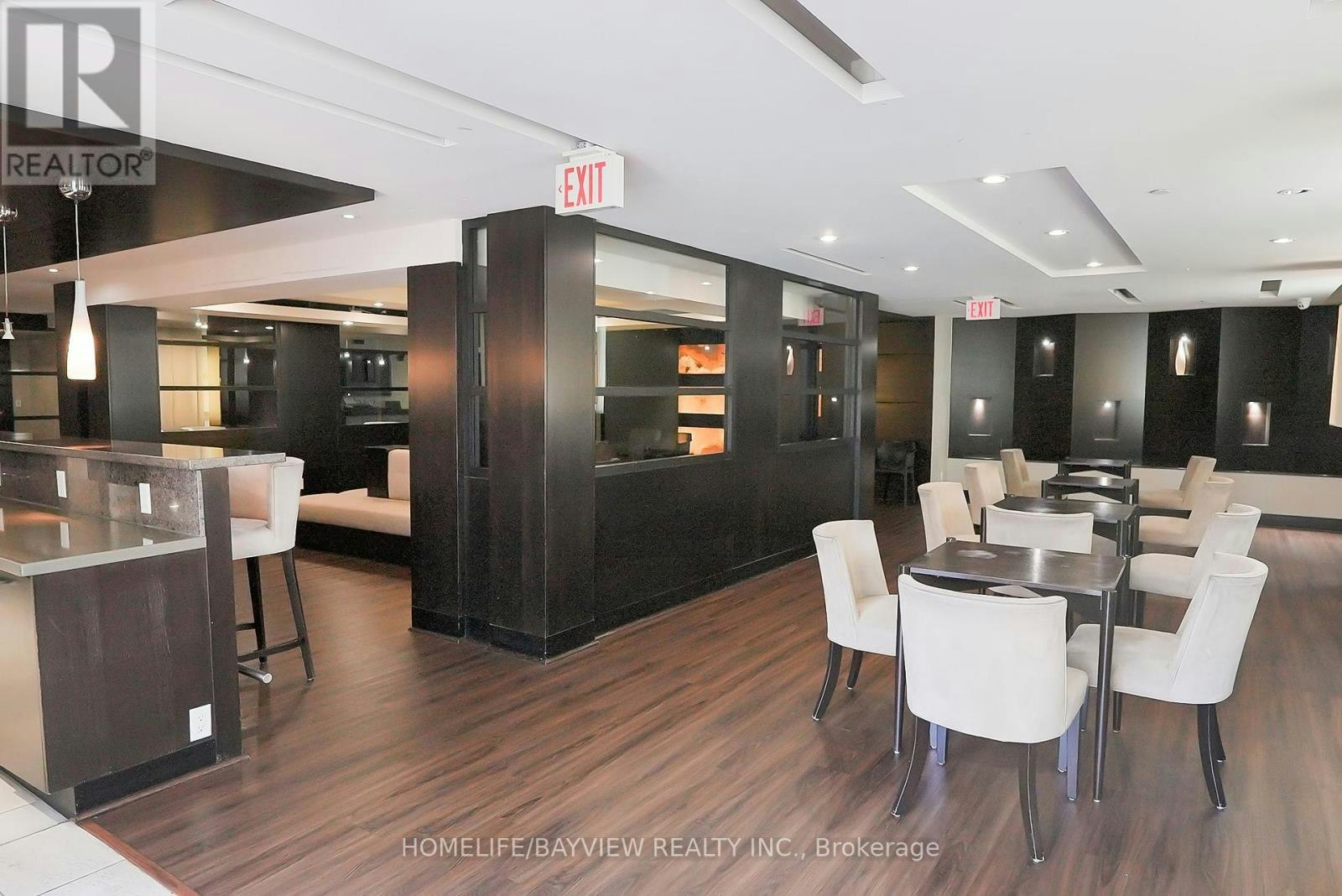 915-18 Yonge Street, Toronto, ON, M5E 1Z8 - 8