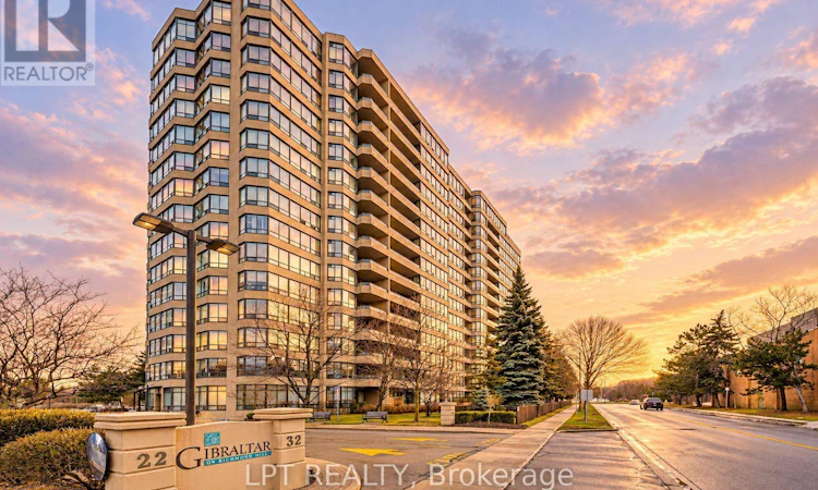 521-32 Clarissa Drive