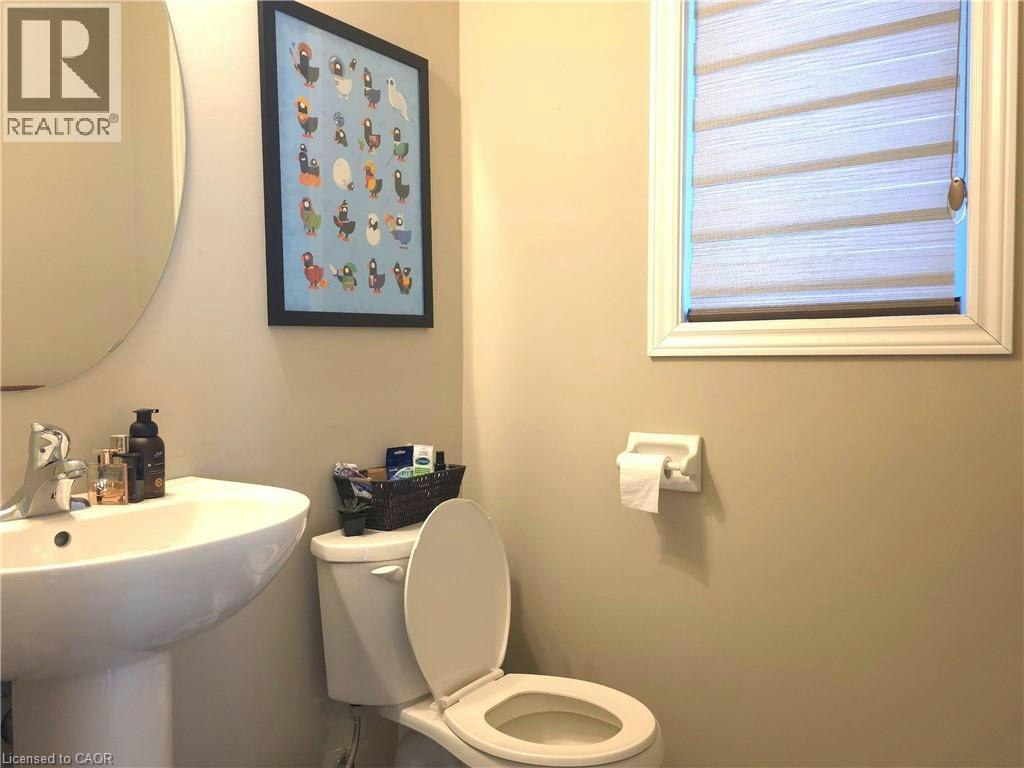 423 Avens Street, Waterloo, ON, N2V 0B5 - 9