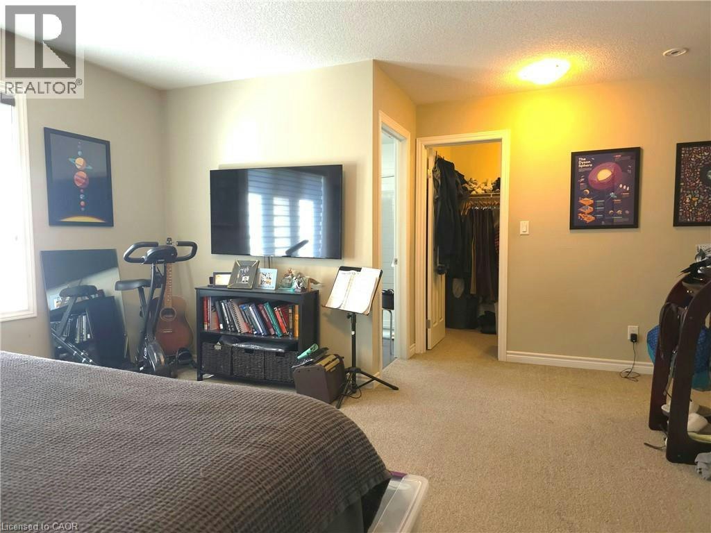 423 Avens Street, Waterloo, ON, N2V 0B5 - 12