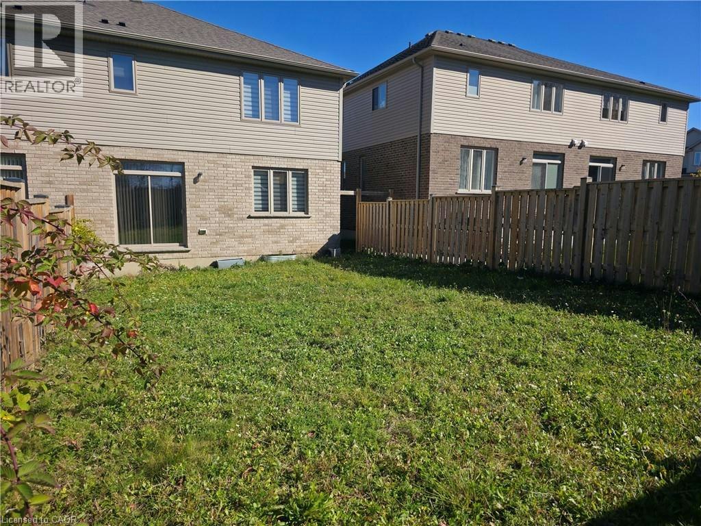 423 Avens Street, Waterloo, ON, N2V 0B5 - 18