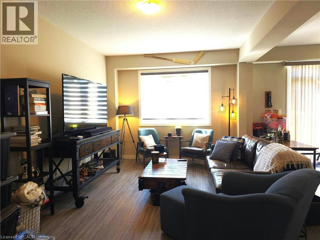 423 Avens Street, Waterloo, ON, N2V 0B5 - 4