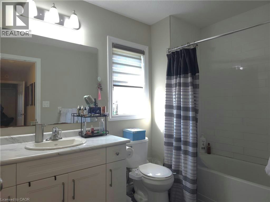 423 Avens Street, Waterloo, ON, N2V 0B5 - 13