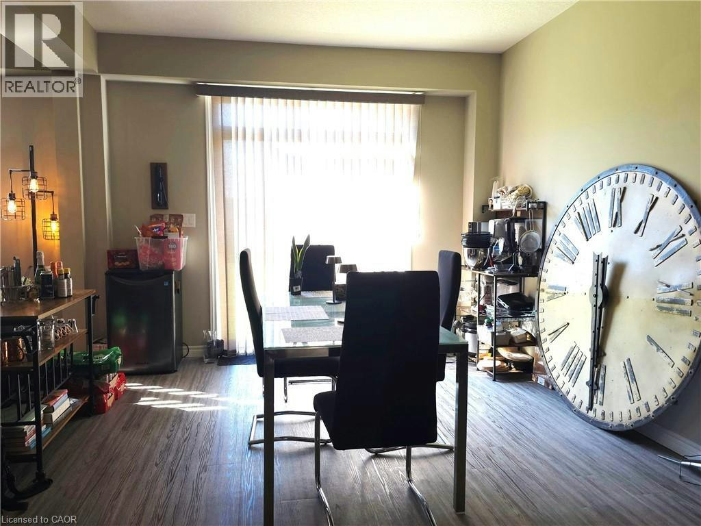 423 Avens Street, Waterloo, ON, N2V 0B5 - 8